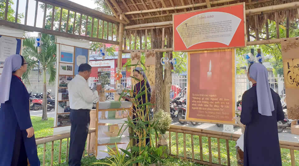 Các tổ chức tôn giáo chung tay bảo vệ môi trường